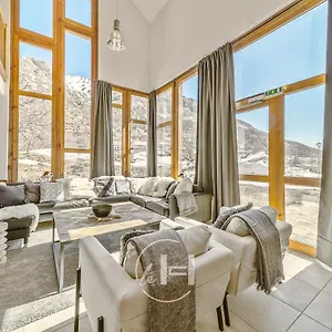 https://le-fontenil-6-a-20-personnes-chalet-dans-un.fr-provencehotel.com