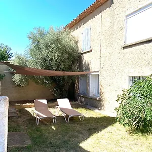 https://soleil-docre-bastide-a-roussillon.fr-provencehotel.com